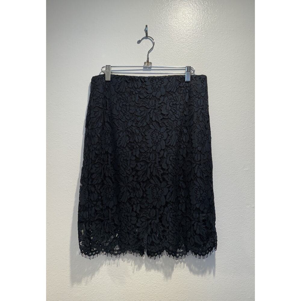 Banana‎ Republic Women’s Size 4 Navy Black Lace Skirt Romantic Elegant Glam
